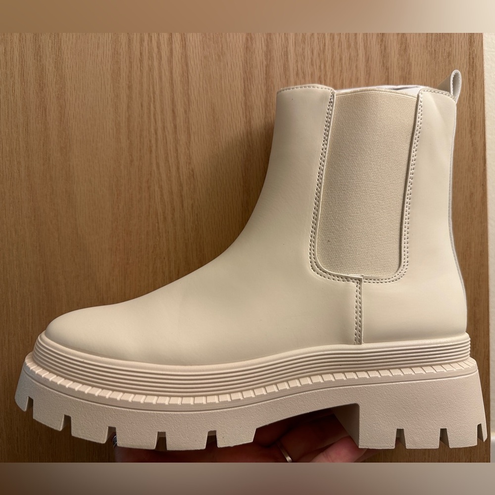 Cream Platform Chelsea Boots - JUSTFAB